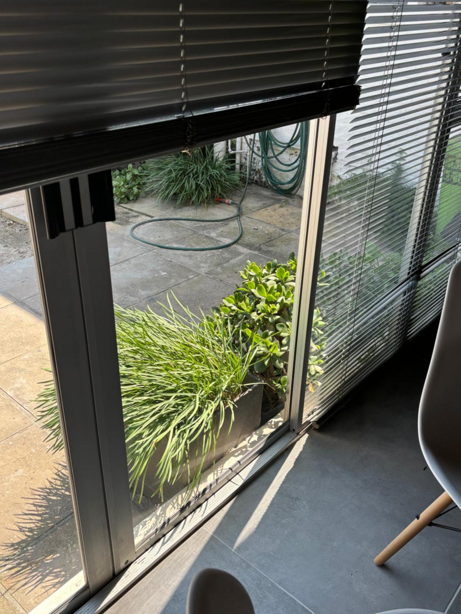 West Life Apartment *