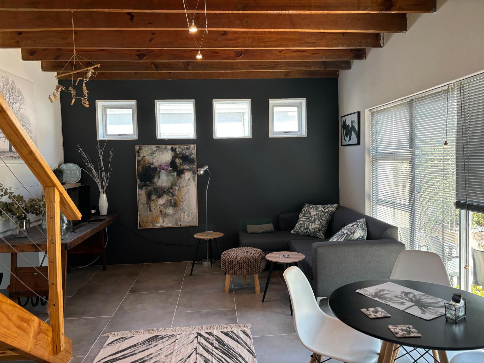 West Life Apartment *
