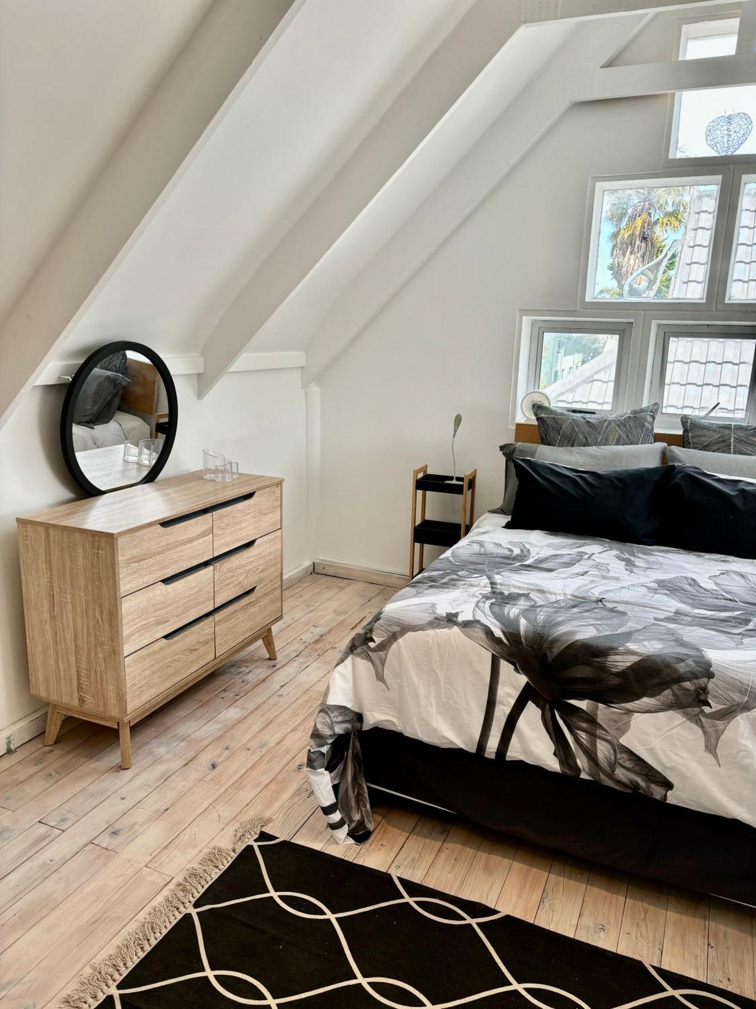 Apartment West Life *